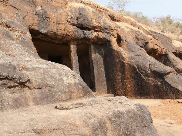 Kuda-Mandad Buddhist Caves